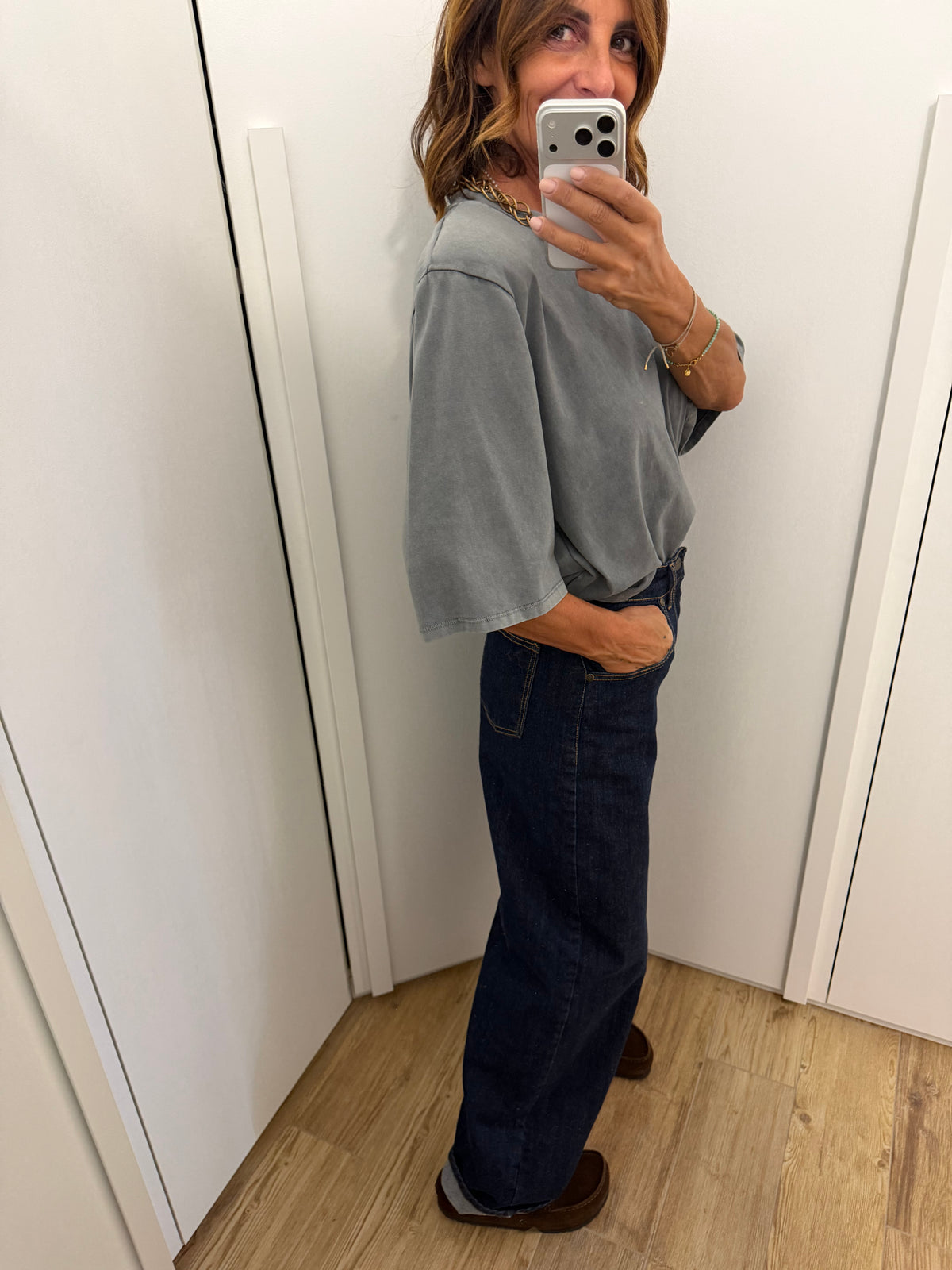 T-shirt cotone delavato con spalline e catena SUSYMIX