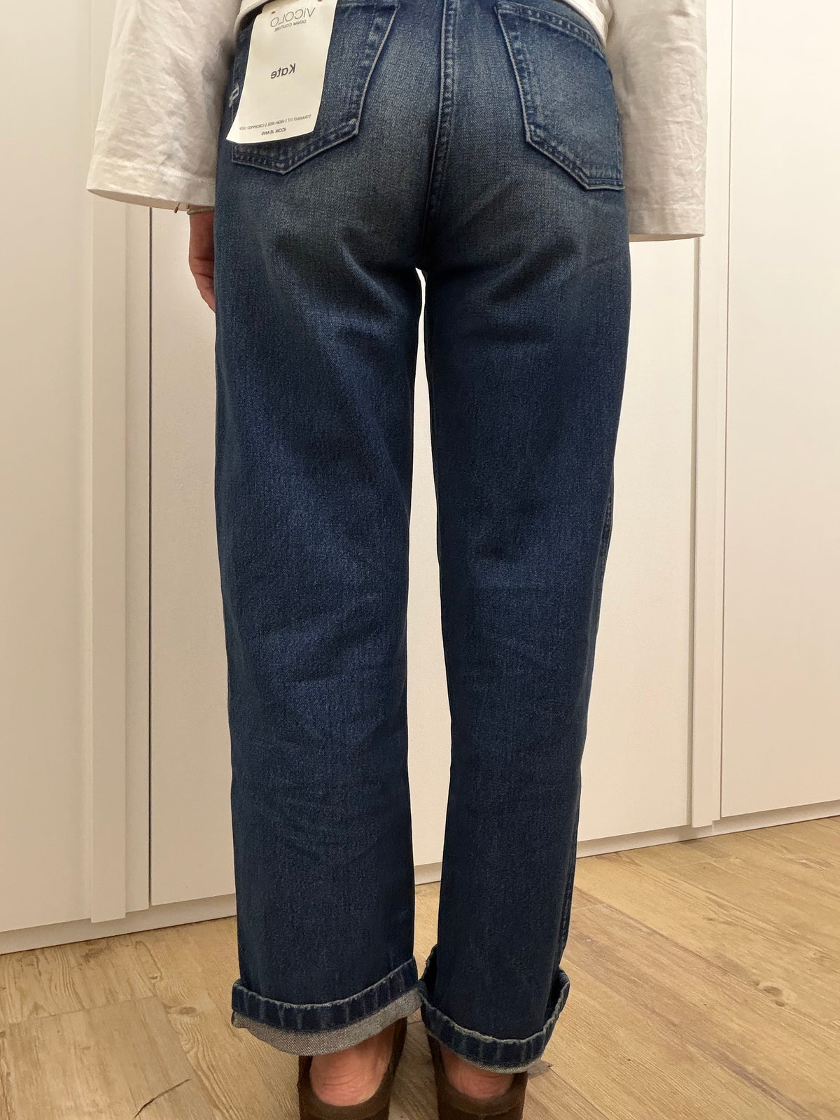 Jeans Kate Mom Fit Lavaggio con Dettagli Usurati