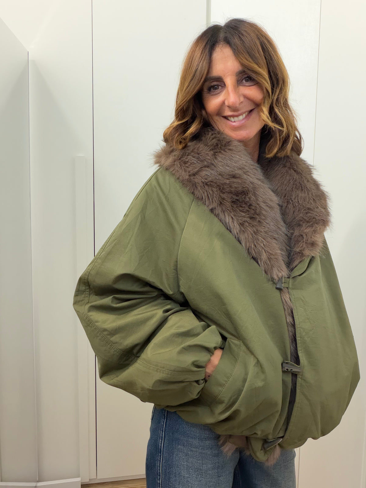 Bomber con Alamari e Collo Eco-pelliccia Staccabile