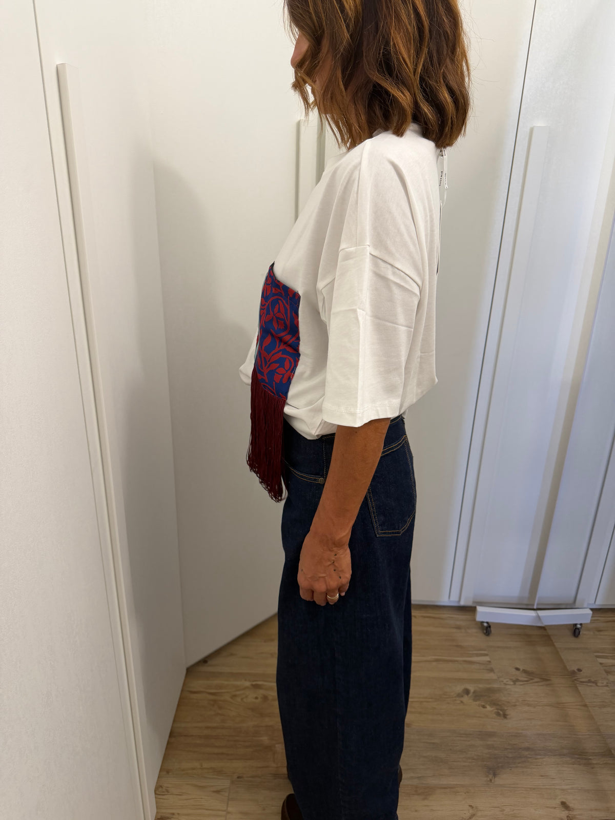 T-shirt con tasca e frange SUSYMIX
