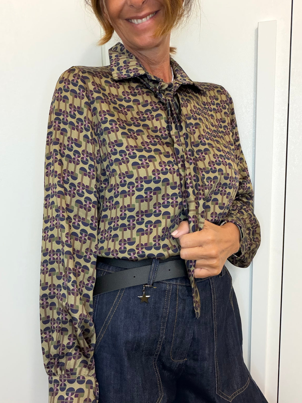 Camicia con fantasia verde oliva